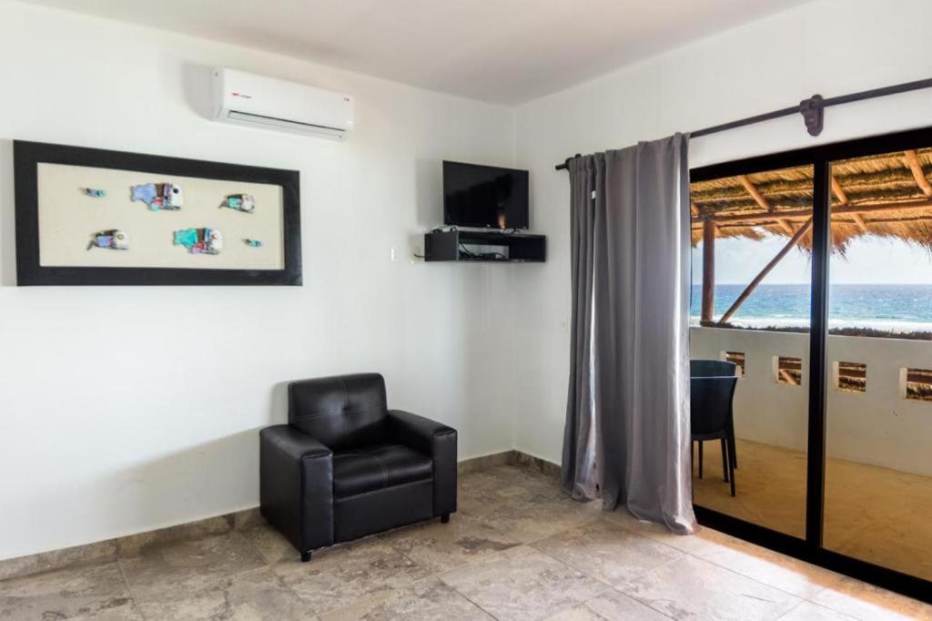 Penthouse With Roof ,Frente Al Mar By Blue Reef! Appartement Mahahual Buitenkant foto