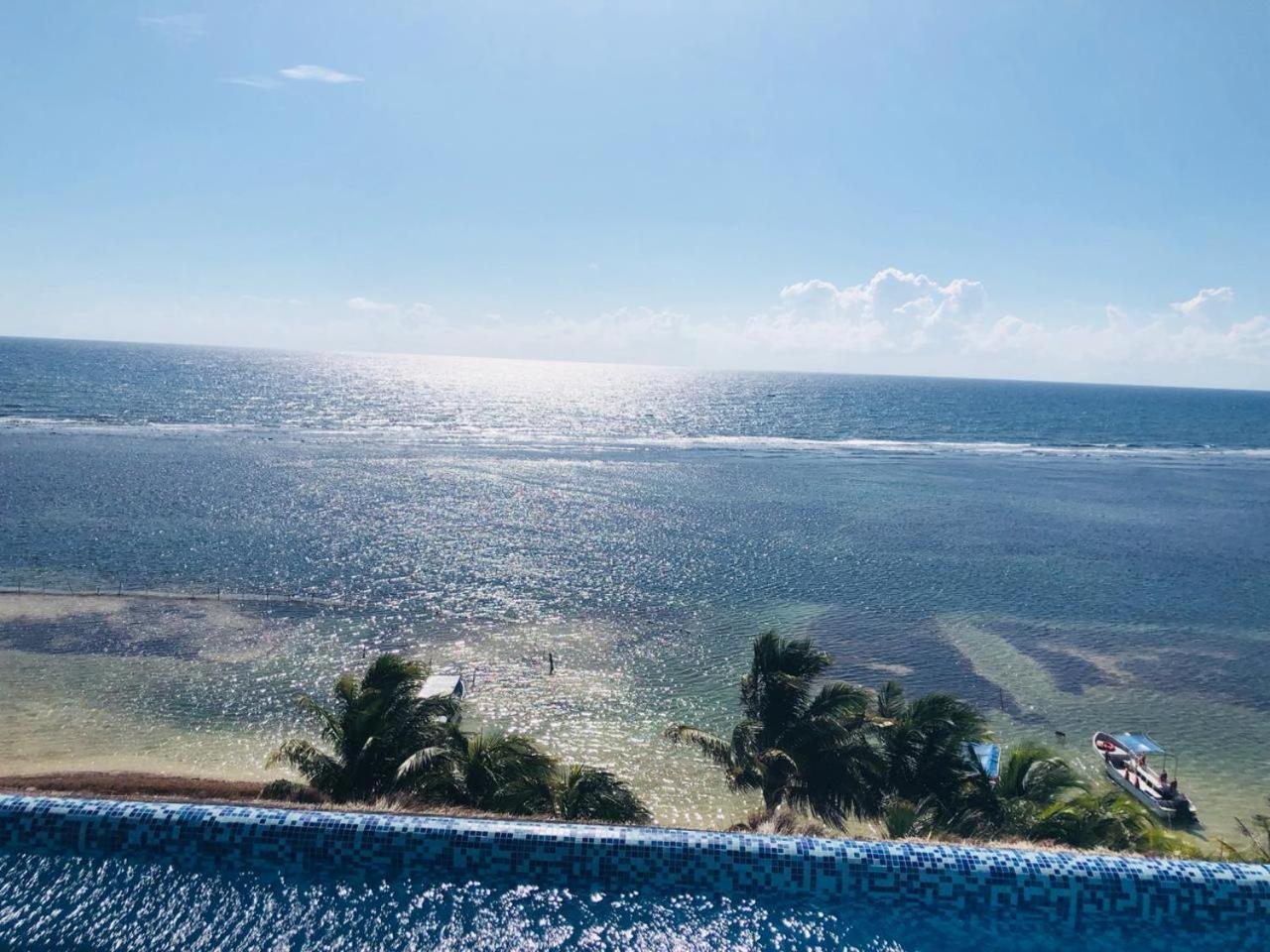 Penthouse With Roof ,Frente Al Mar By Blue Reef! Appartement Mahahual Buitenkant foto